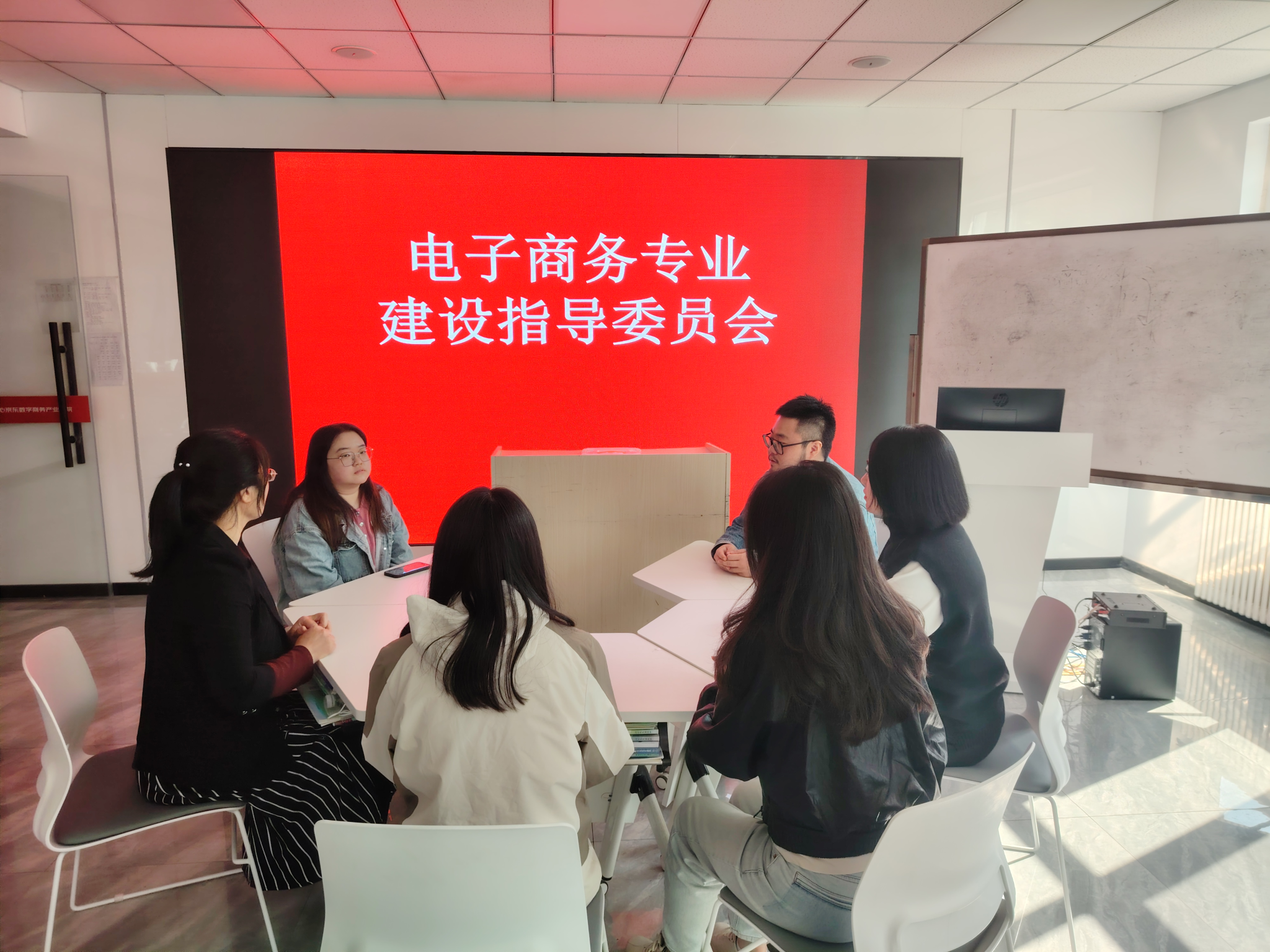 校企合作 职校学子参加京东实训，备战双十一